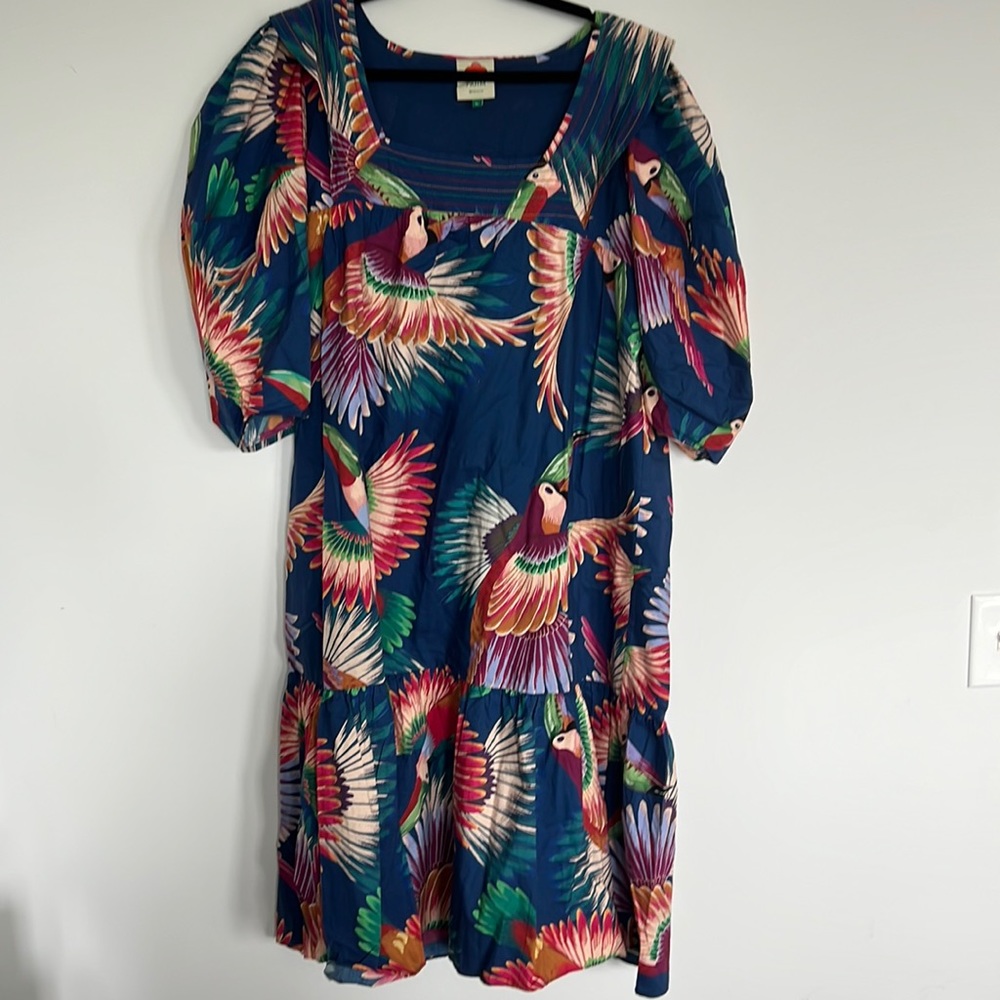 Farm rio Xl bird midi dress. Shirt sleeve. Beautiful collar. Flowy & flattering